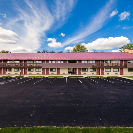 Red Roof Inn Cincinnati Northeast - Blue Ash Εξωτερικό φωτογραφία