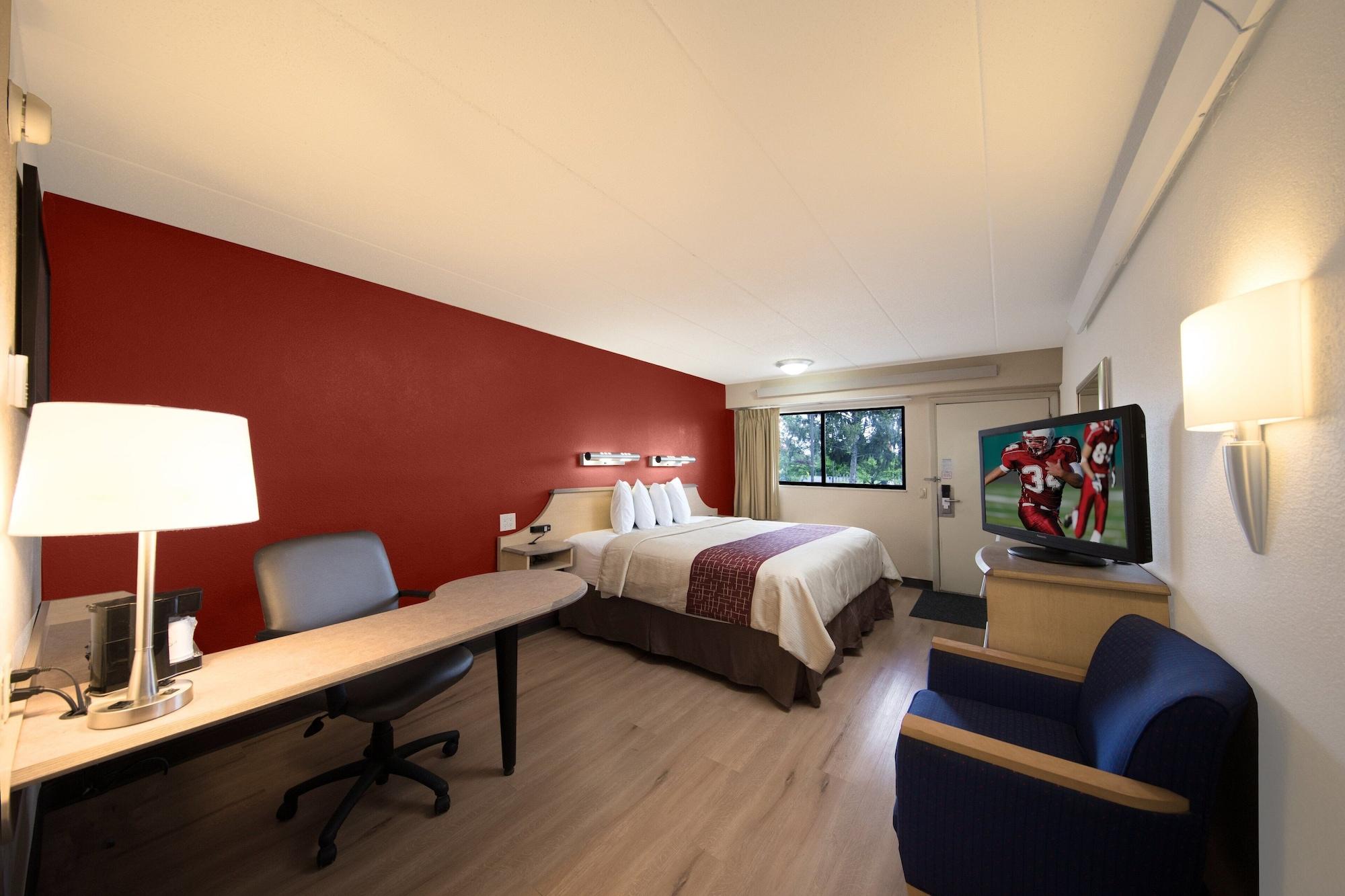 Red Roof Inn Cincinnati Northeast - Blue Ash Εξωτερικό φωτογραφία