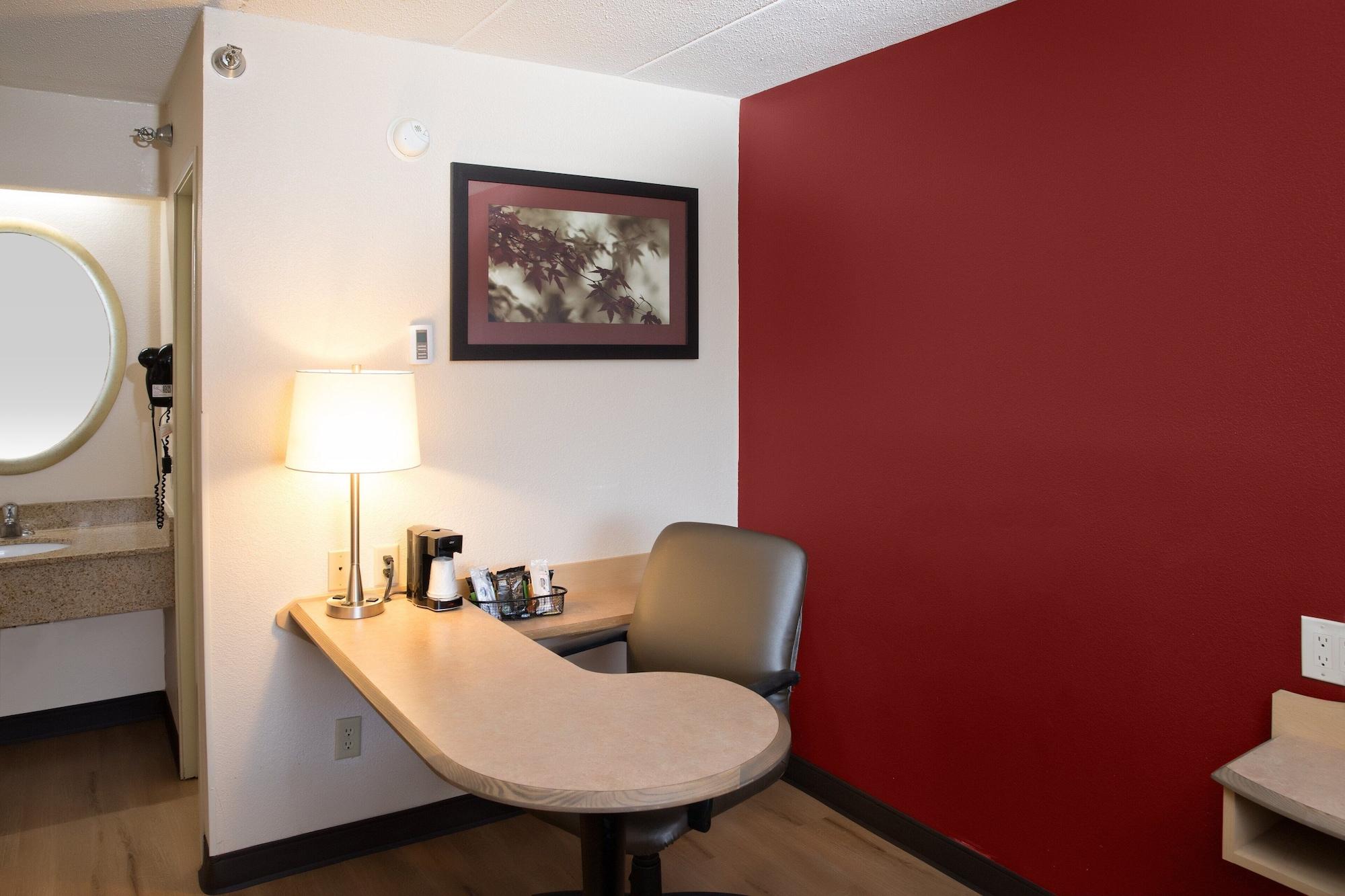 Red Roof Inn Cincinnati Northeast - Blue Ash Εξωτερικό φωτογραφία
