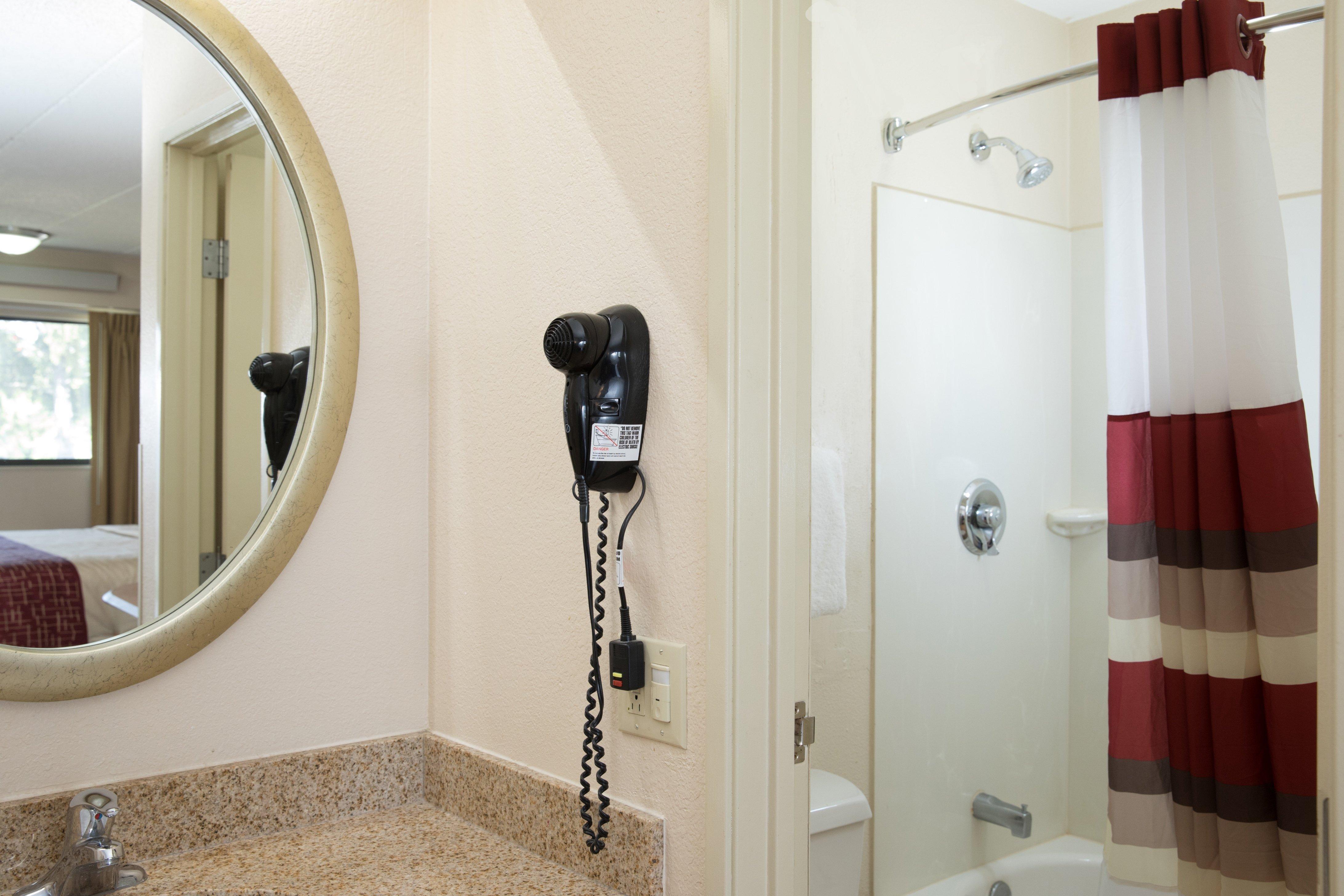 Red Roof Inn Cincinnati Northeast - Blue Ash Εξωτερικό φωτογραφία