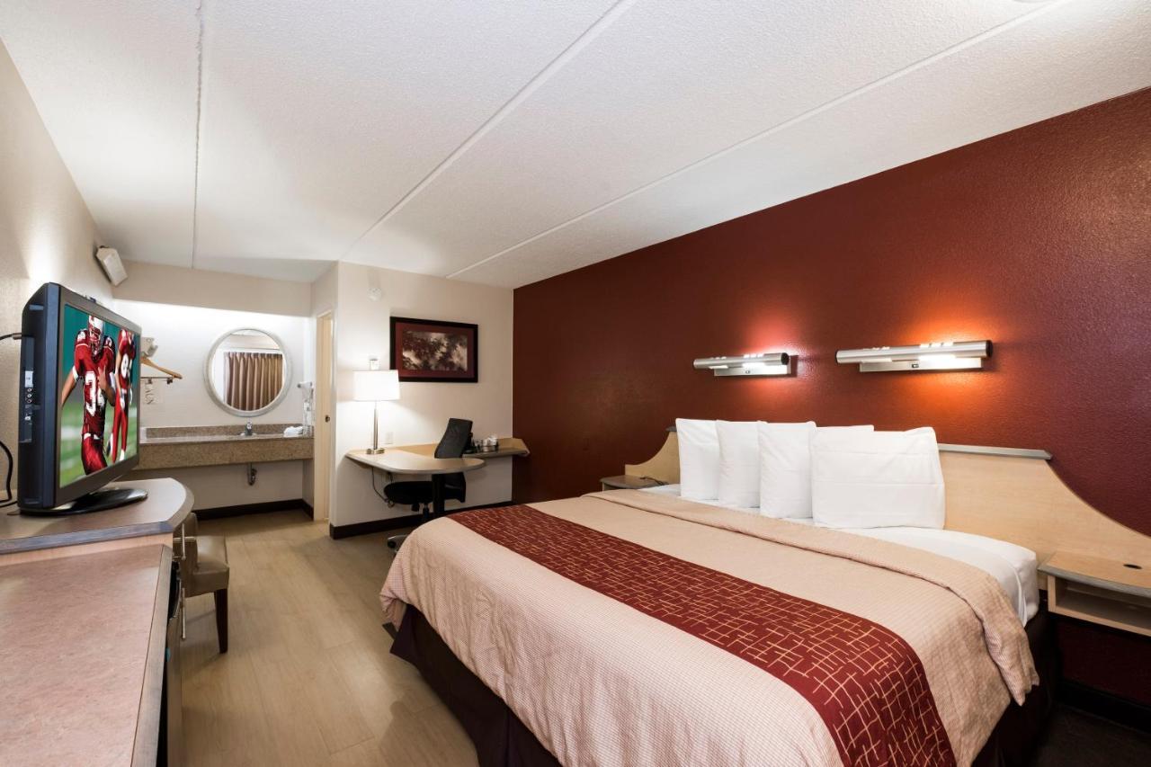 Red Roof Inn Cincinnati Northeast - Blue Ash Εξωτερικό φωτογραφία