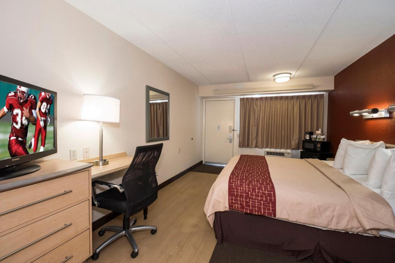 Red Roof Inn Cincinnati Northeast - Blue Ash Εξωτερικό φωτογραφία